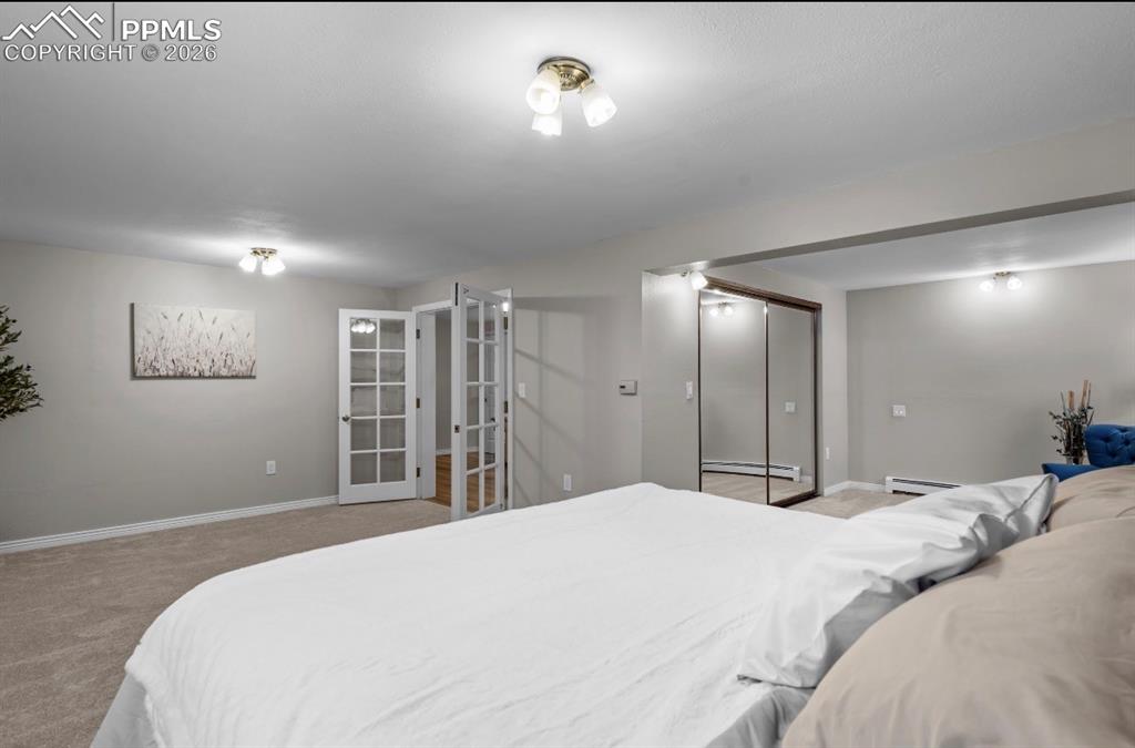 Image 17 of 27: Bathroom