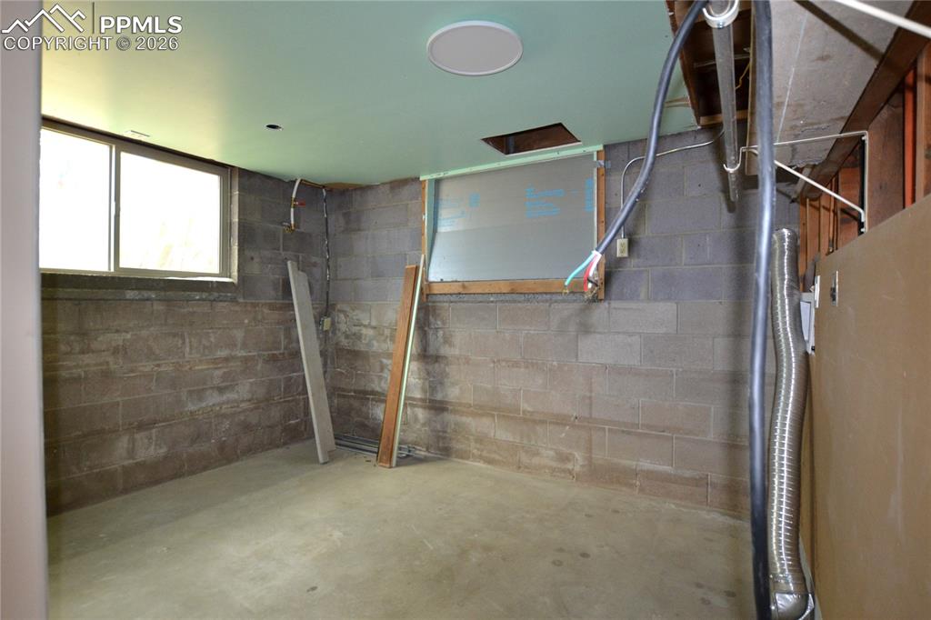 Image 26 of 50: Basement