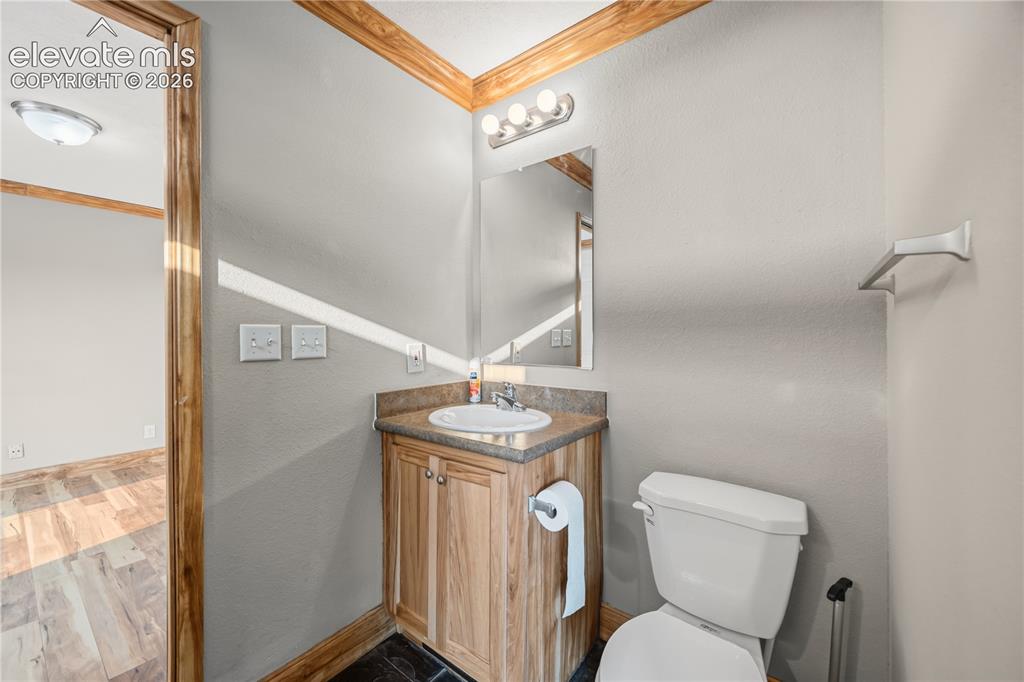 Image 29 of 49: Jack and Jill Bathroom