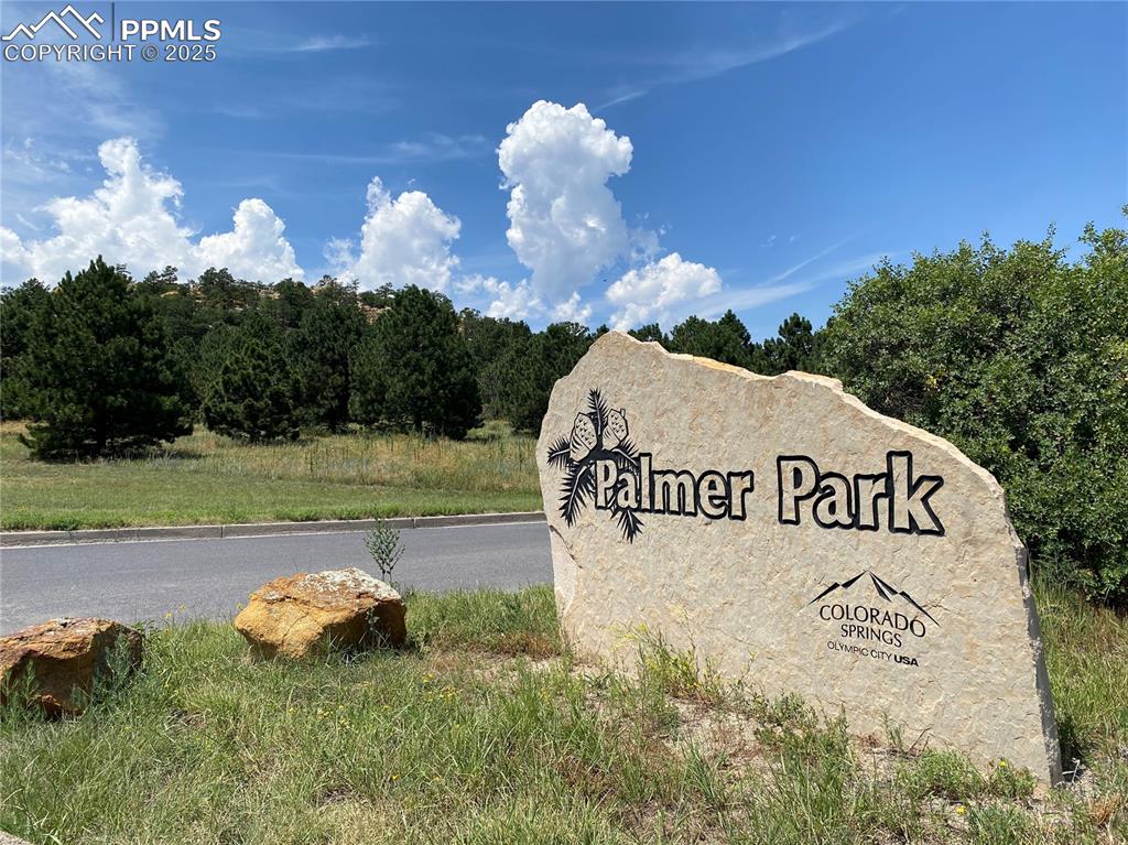 Image 8 of 35: With lots of hiking trails