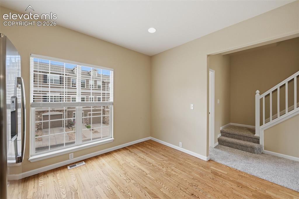 Image 8 of 23: Dining Nook