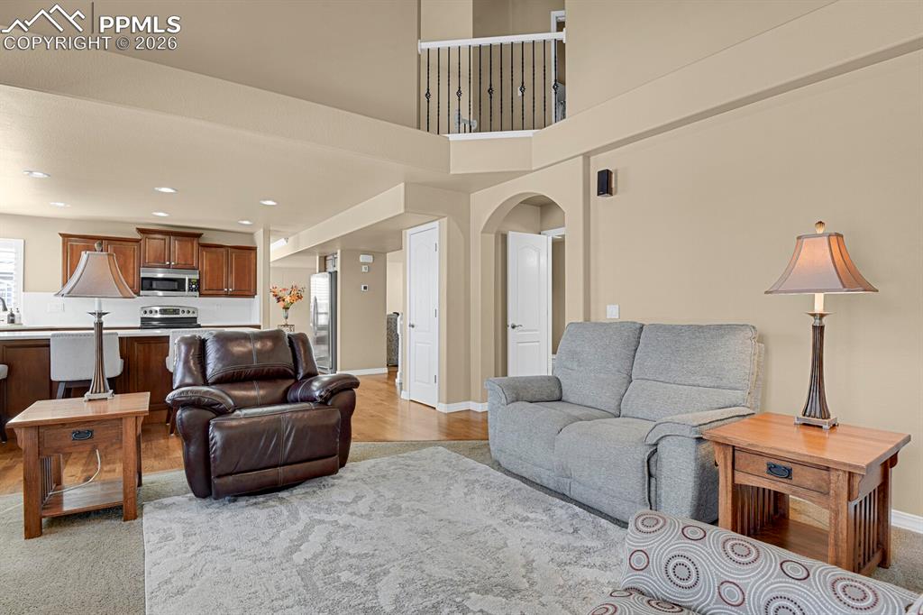 Image 18 of 50: Living Room