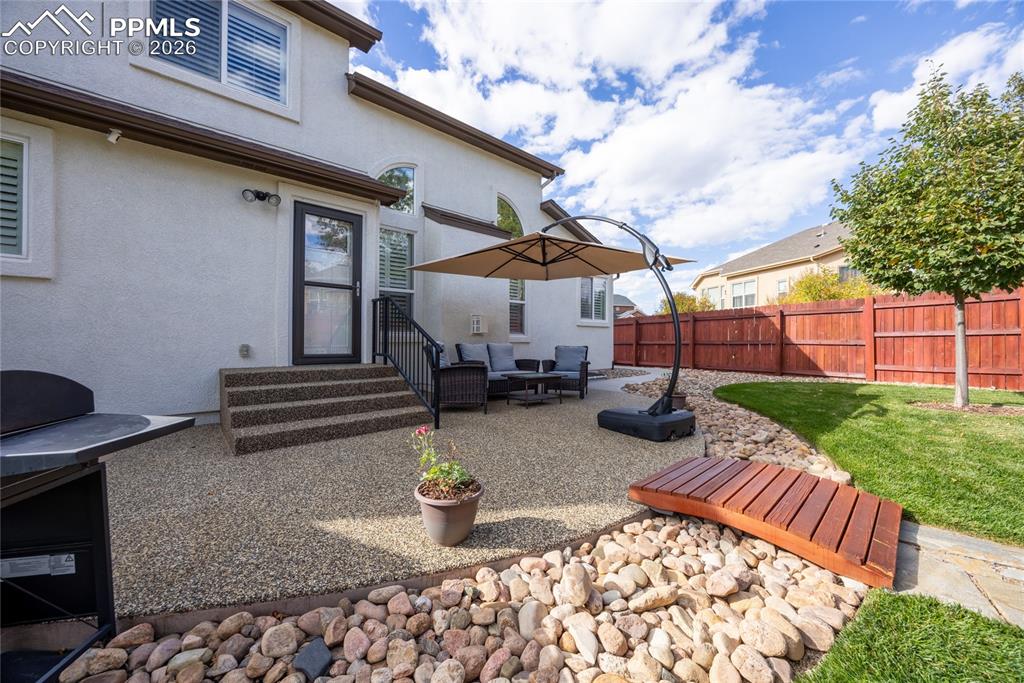 Image 41 of 50: Back of Structure