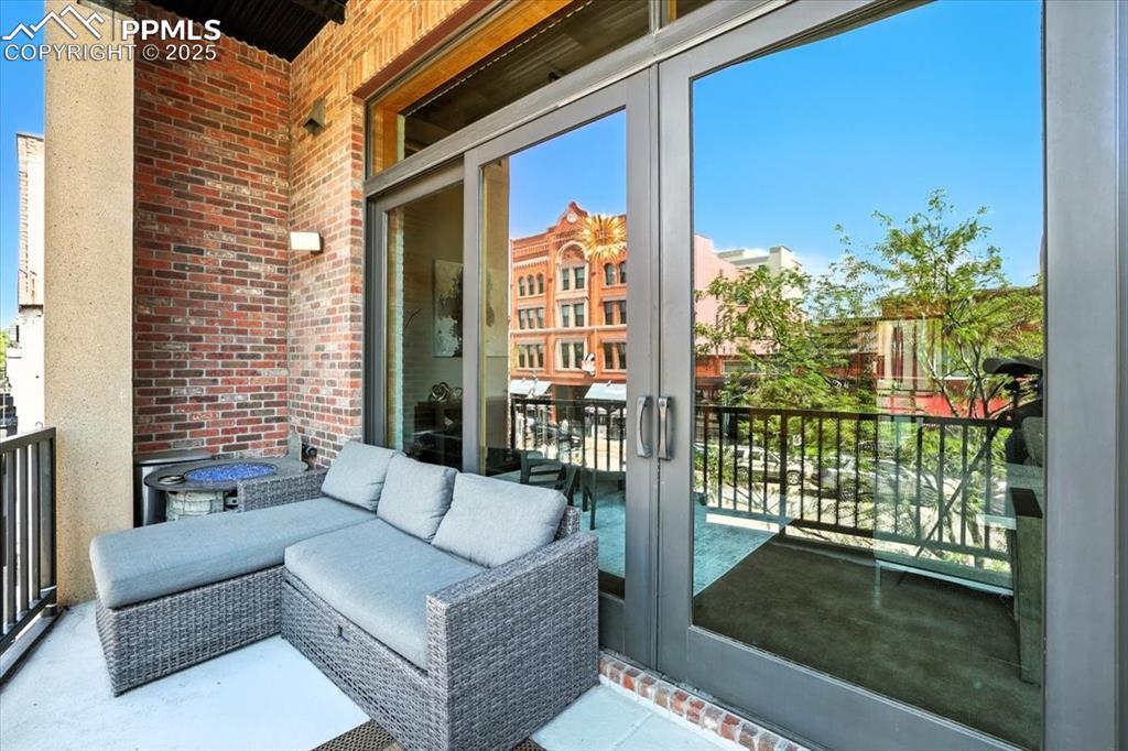 Image 11 of 29: Balcony