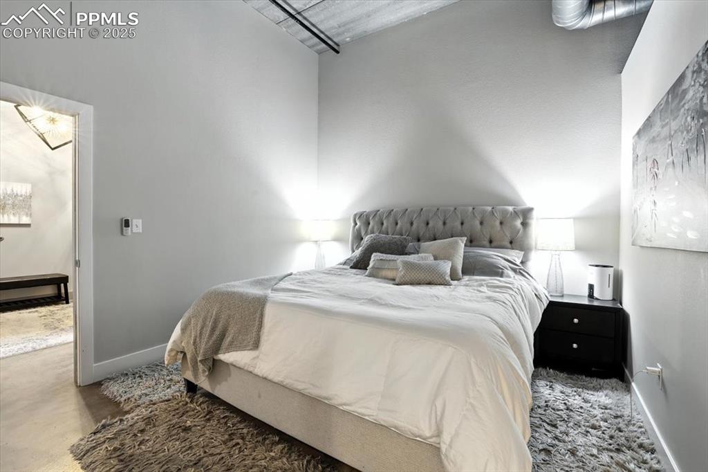 Image 13 of 29: Bedroom