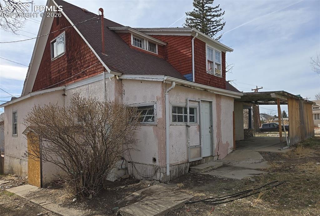 Image 14 of 47: Side of Structure