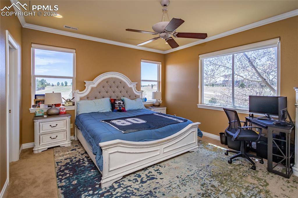 Image 25 of 50: Bedroom