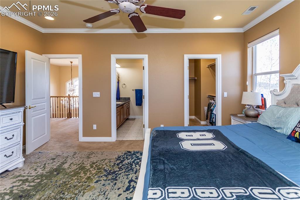 Image 27 of 50: Bedroom