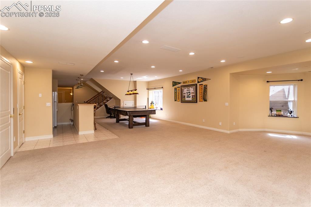 Image 42 of 50: Family Room