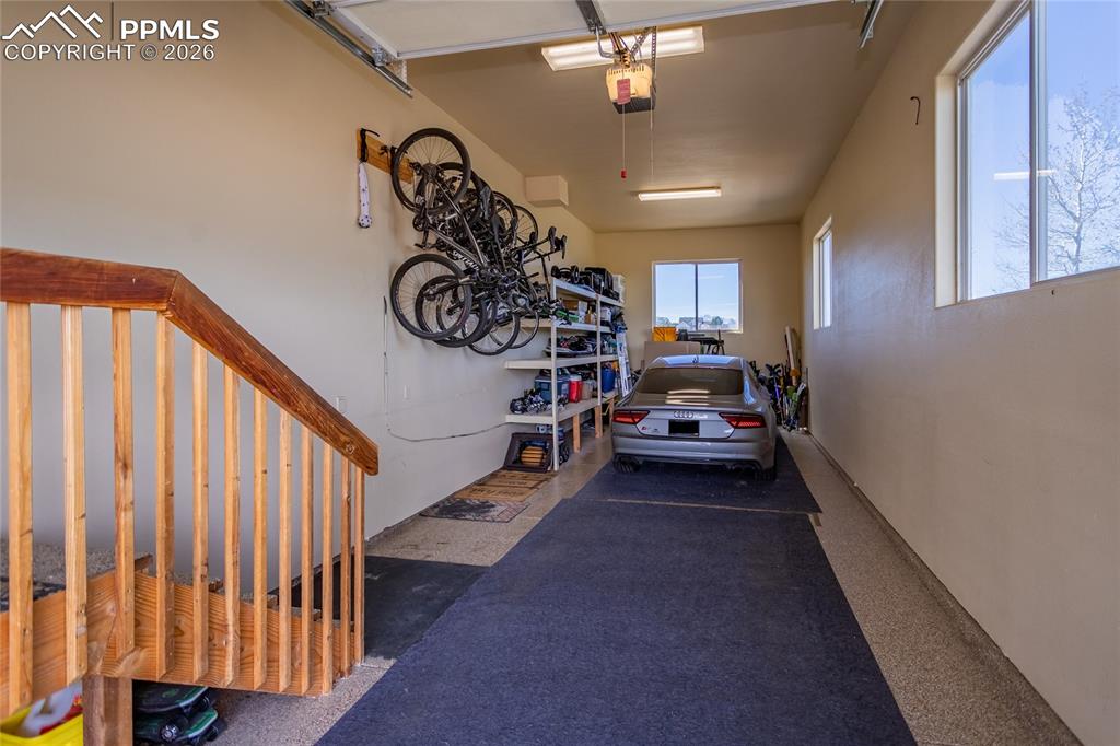 Image 49 of 50: Garage