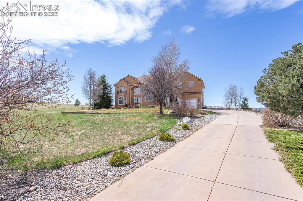 Image 7 of 50: Front of Structure