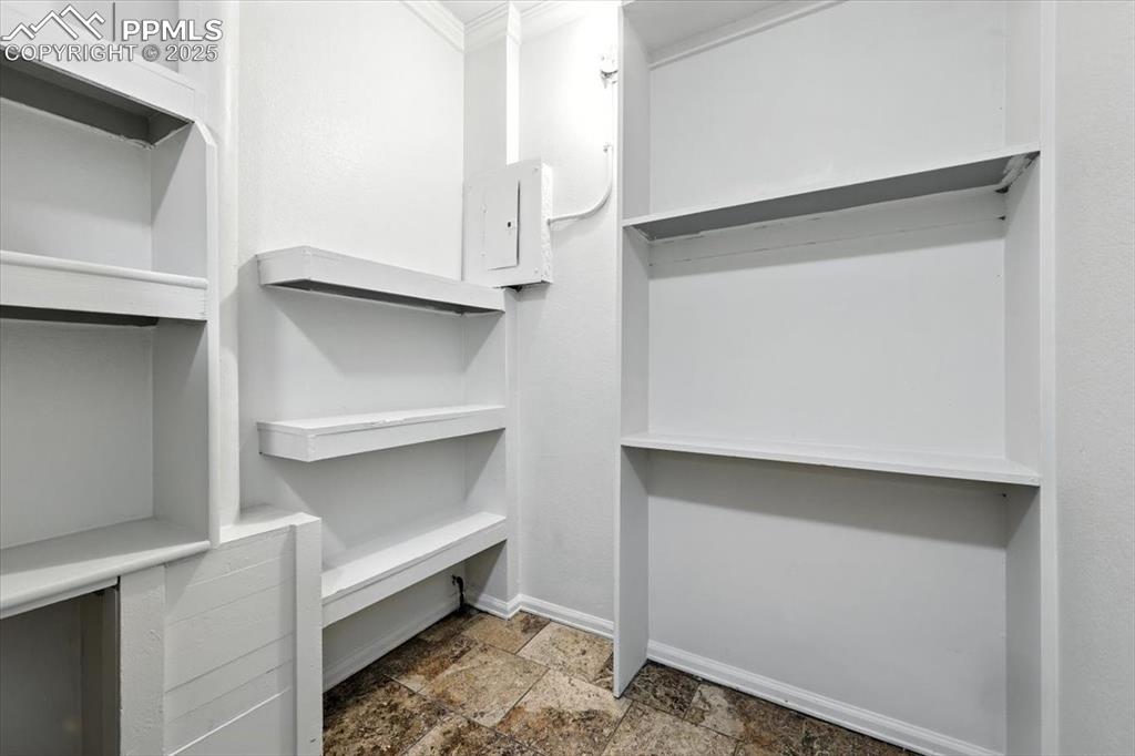 Image 17 of 47: Pantry