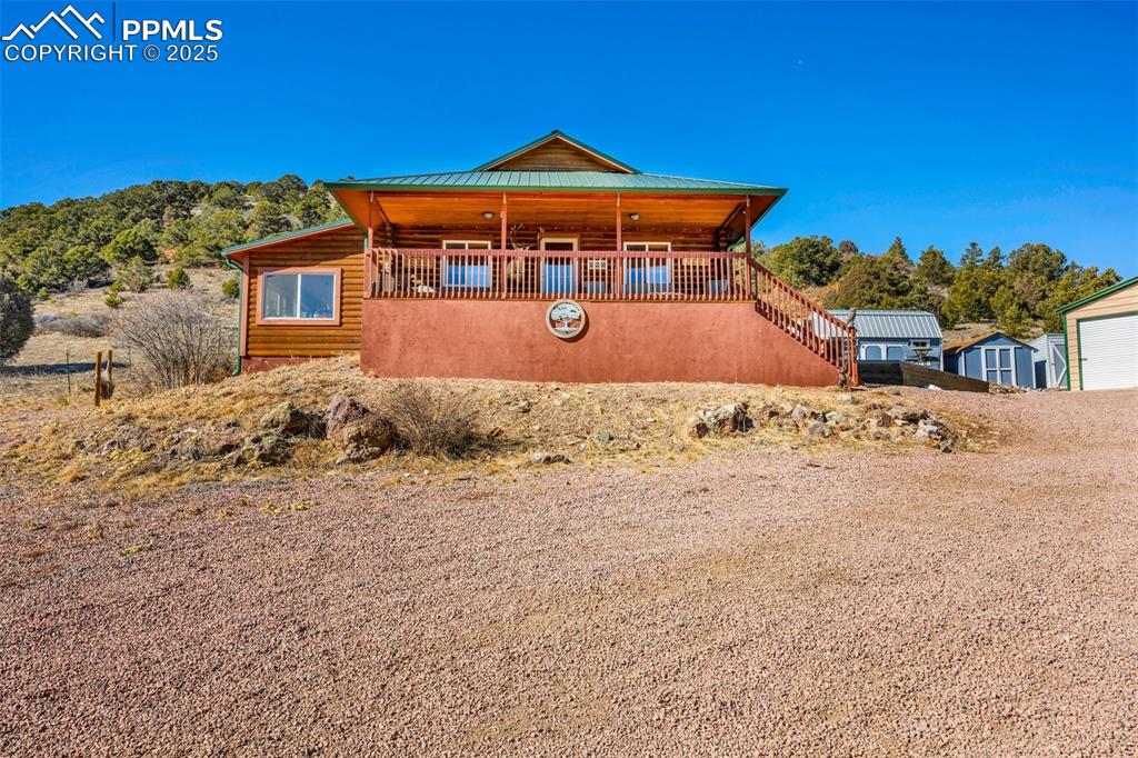 Image 2 of 49: Side of Structure