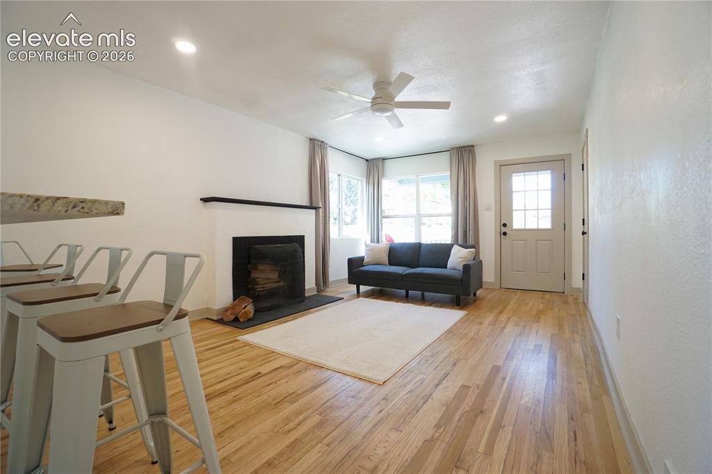 Image 4 of 39: Living Room