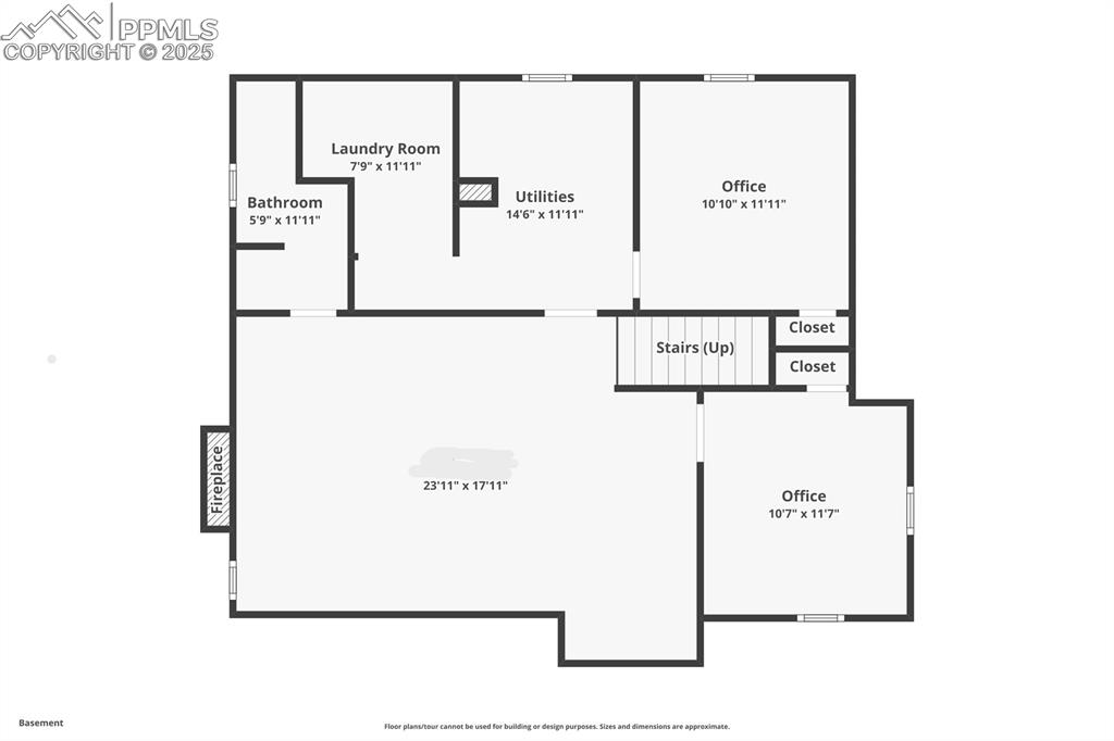 Image 47 of 47: View of room layout