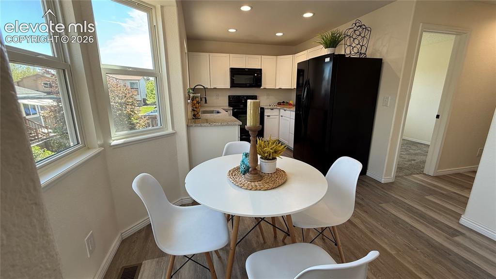 Image 7 of 22: fresh interior paint