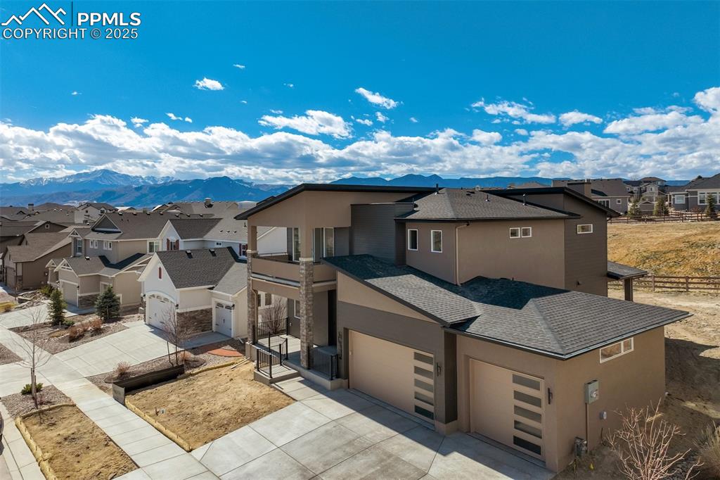 Image 3 of 50: Front of Structure