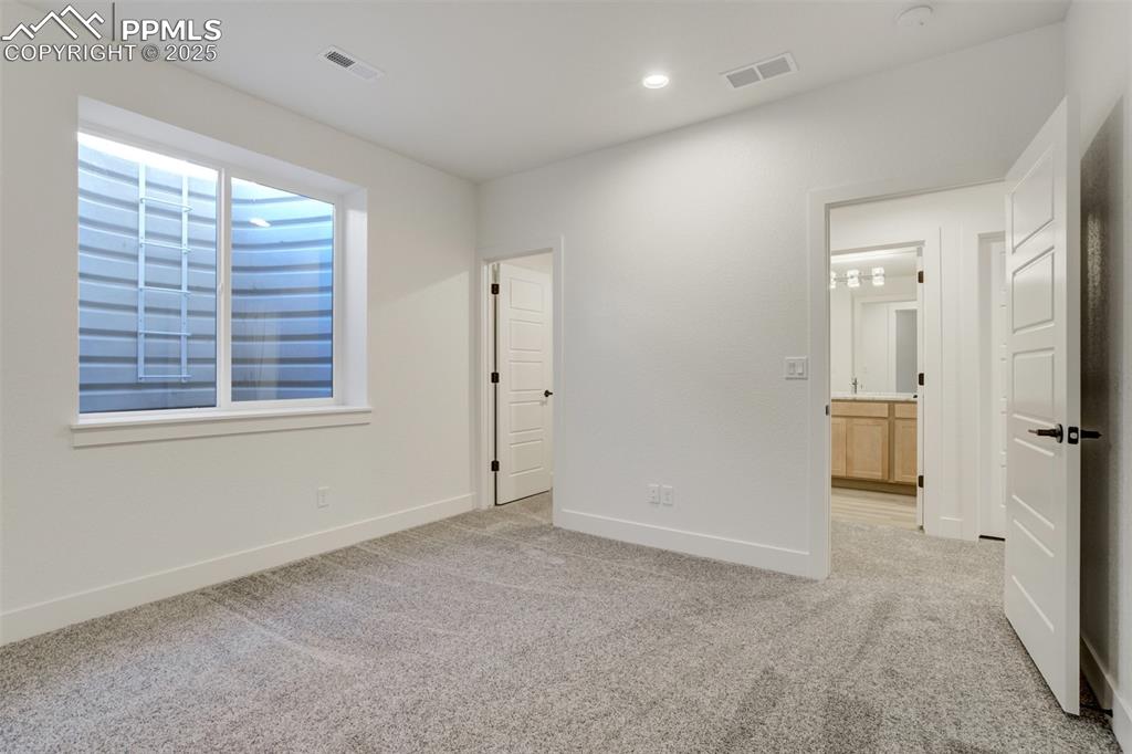 Image 43 of 50: Bedroom