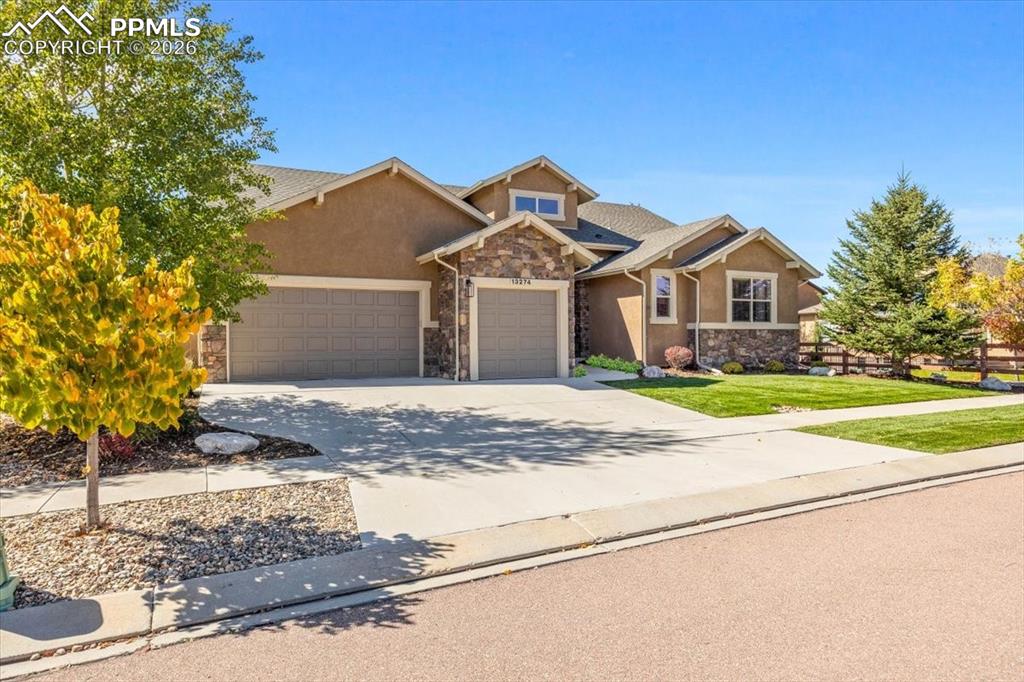 Image 3 of 50: Front of Structure