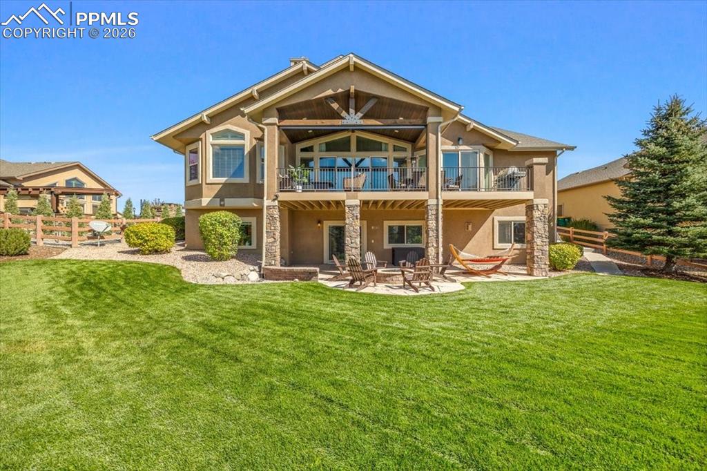 Image 47 of 50: Back of Structure