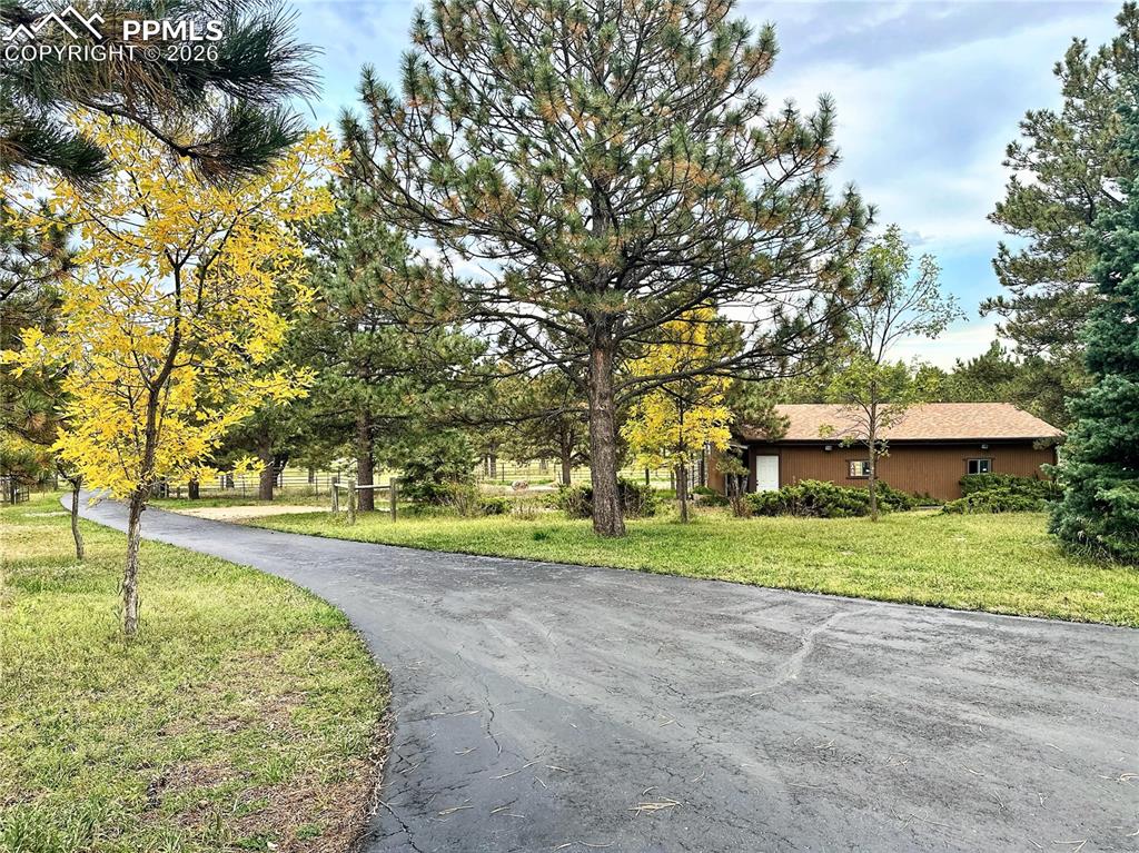 Image 38 of 45: Barn / Stable Exterior