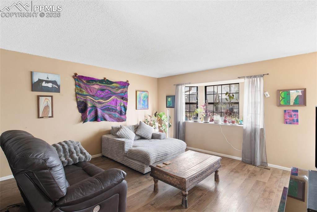 Image 3 of 33: Living Room