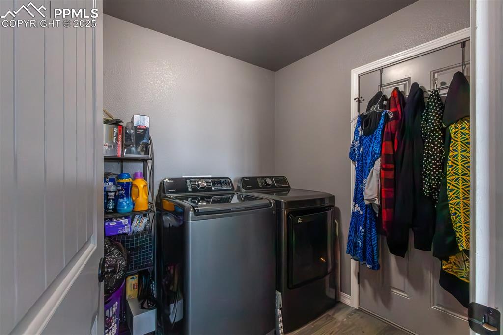 Image 17 of 39: Laundry