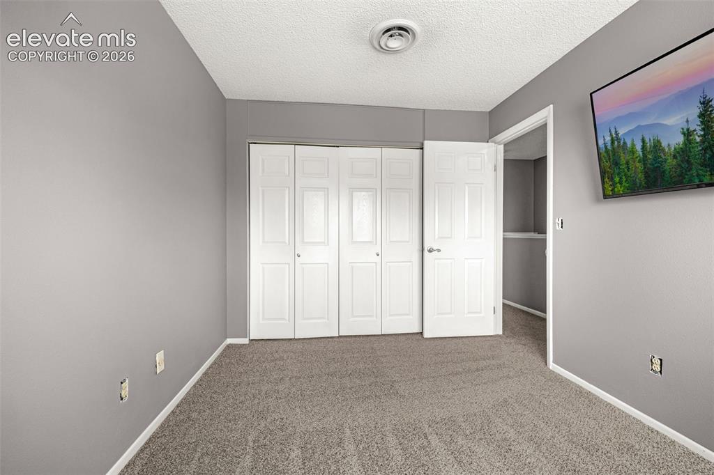 Image 12 of 30: Bedroom