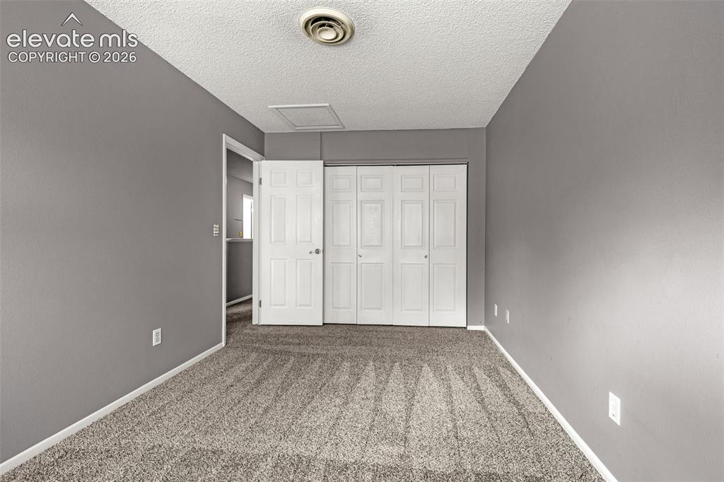Image 13 of 30: Bedroom
