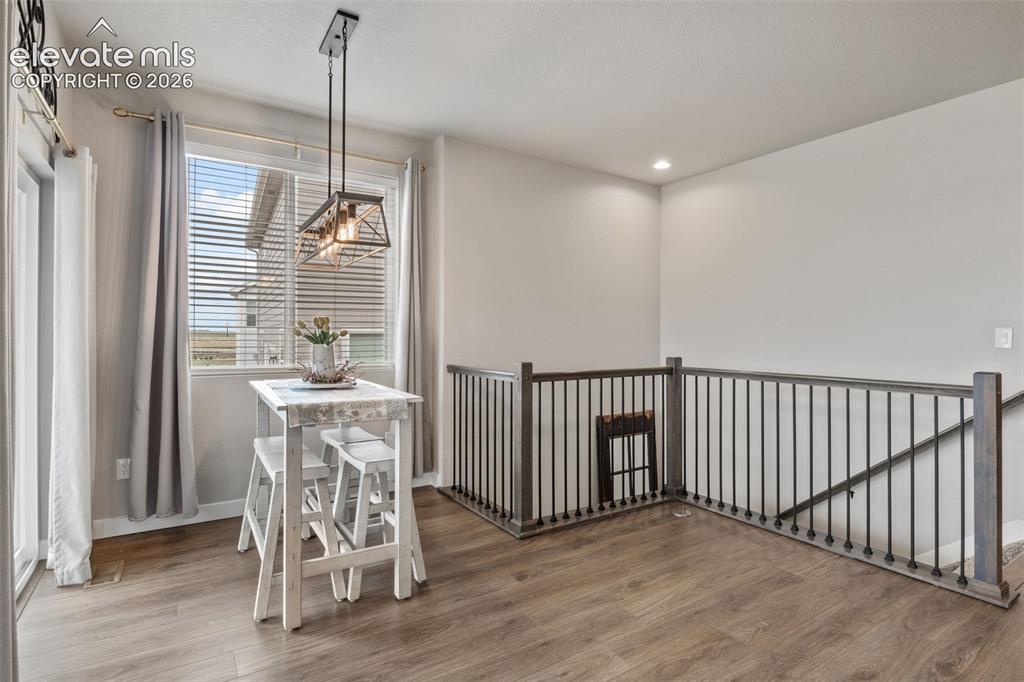 Image 14 of 45: Dining Room