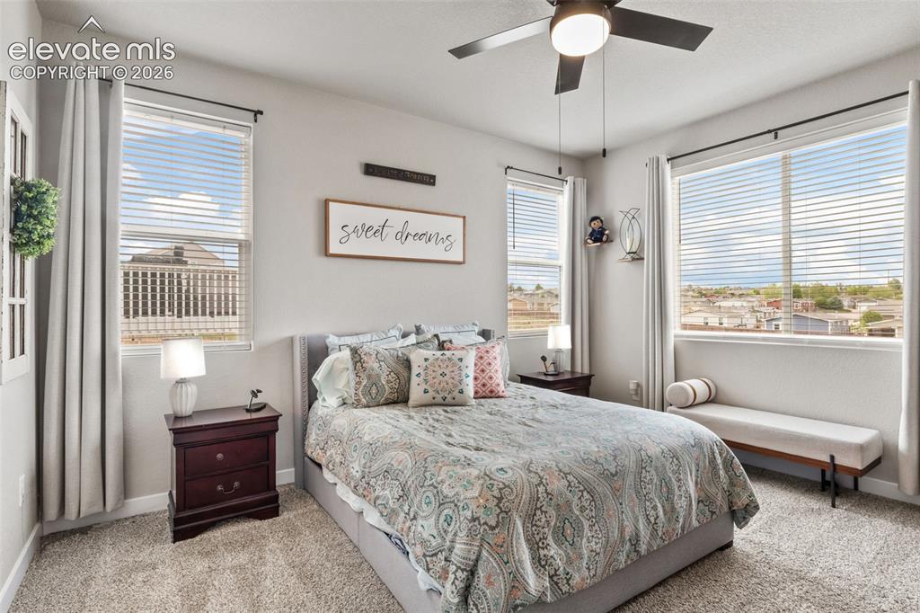 Image 16 of 45: Bedroom