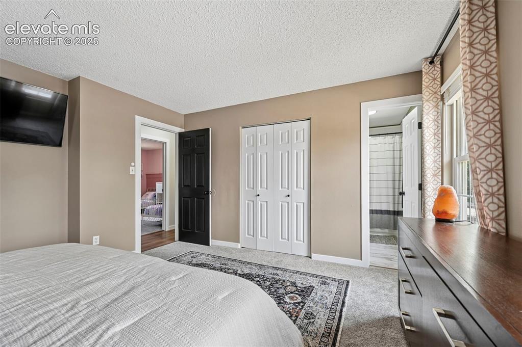 Image 12 of 28: Bedroom