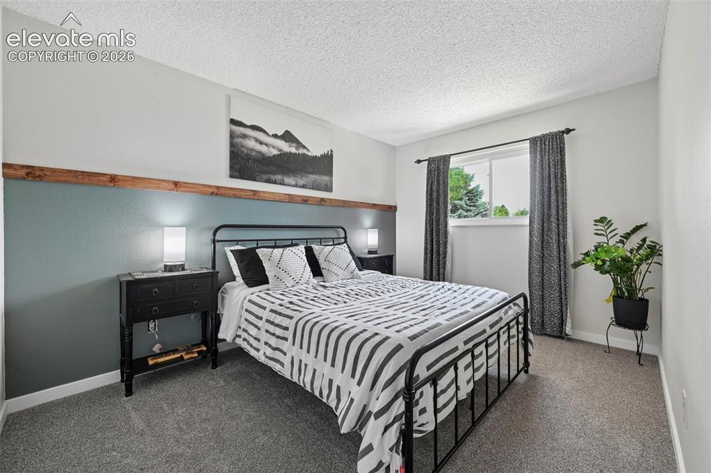 Image 15 of 28: Bedroom