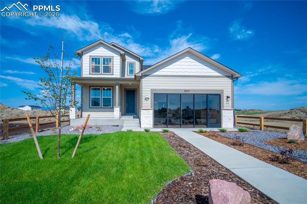 Image 3 of 40: Front of Structure