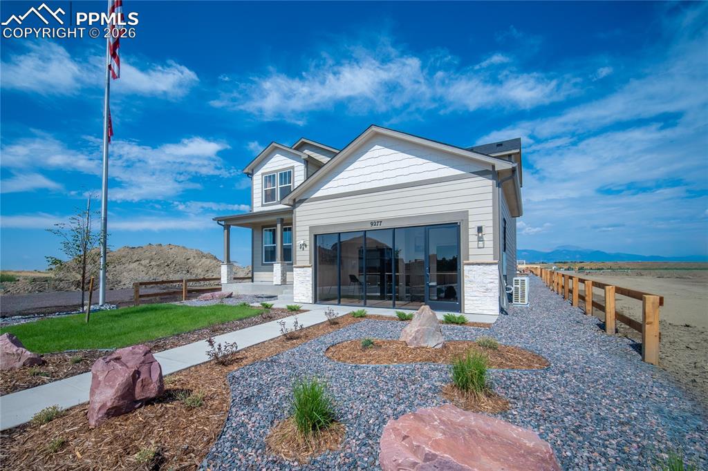 Image 4 of 40: Front of Structure