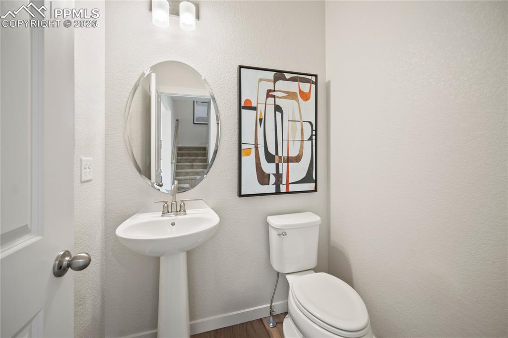 Image 9 of 40: Bathroom