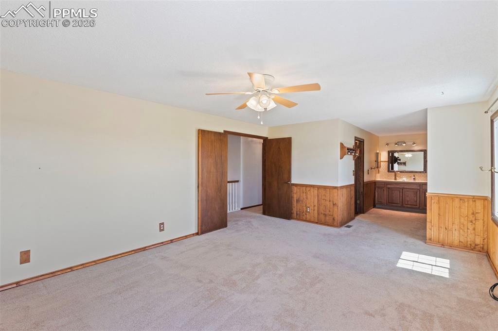 Image 21 of 44: Master Bedroom