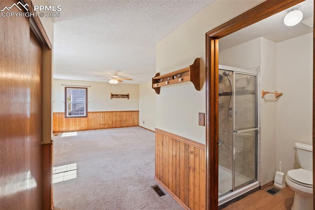 Image 23 of 44: Master Bathroom