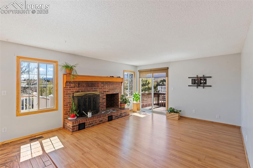 Image 3 of 44: Family Room