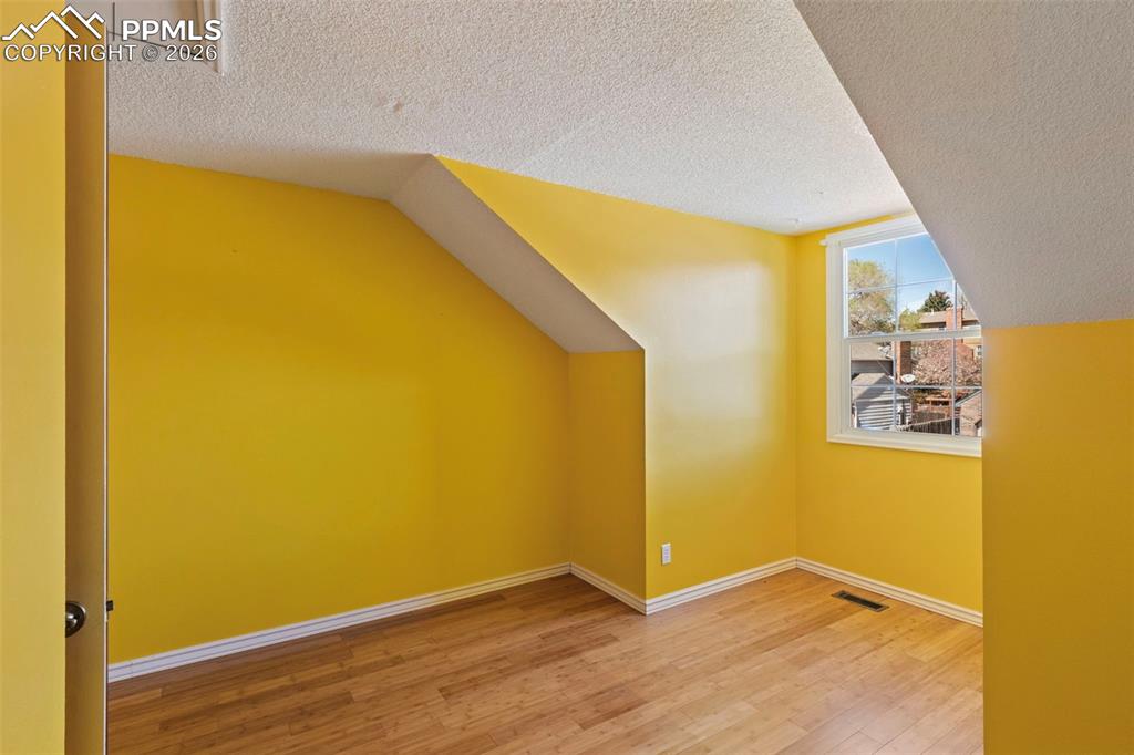 Image 30 of 44: Bedroom