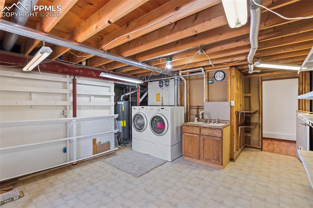 Image 41 of 44: Laundry