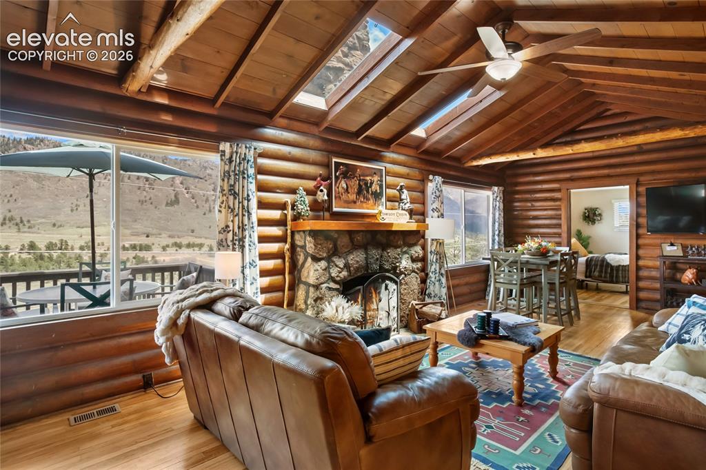 Image 11 of 49: Living Room