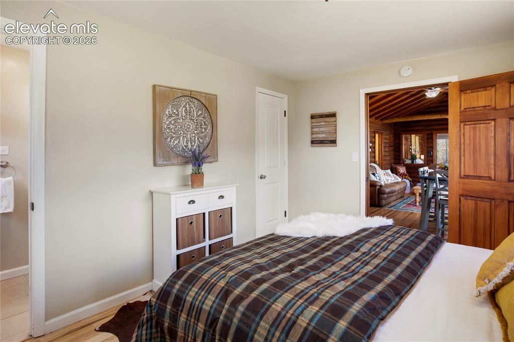 Image 42 of 49: Bedroom