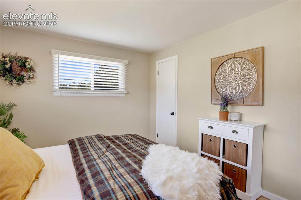 Image 43 of 49: Bedroom