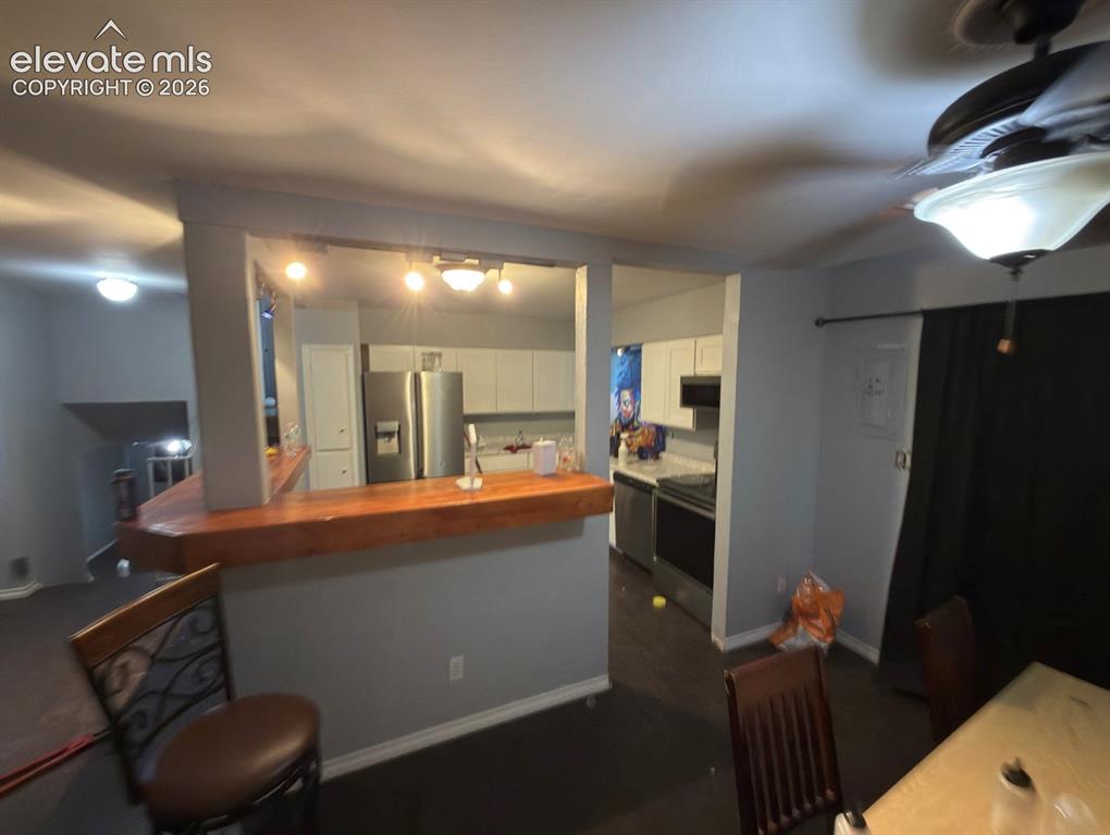 Image 3 of 14: Kitchen