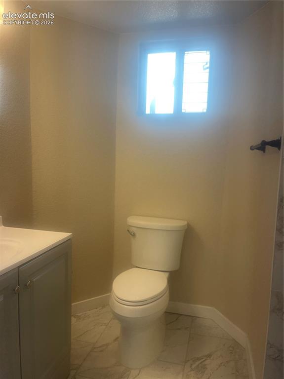 Image 13 of 23: Bathroom