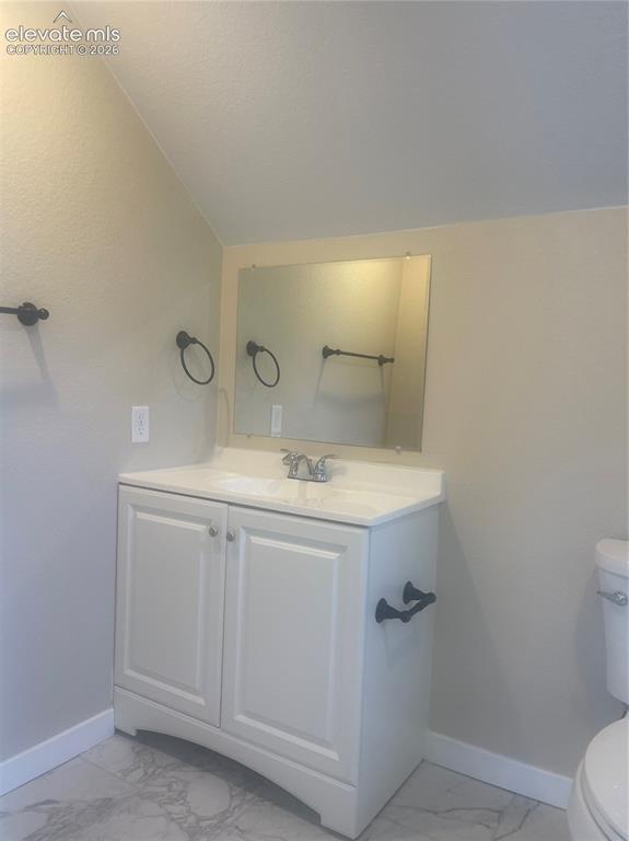 Image 6 of 23: Bathroom