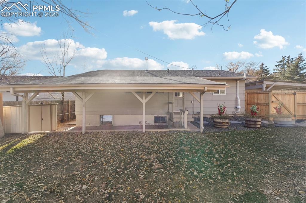 Image 41 of 44: Back of Structure