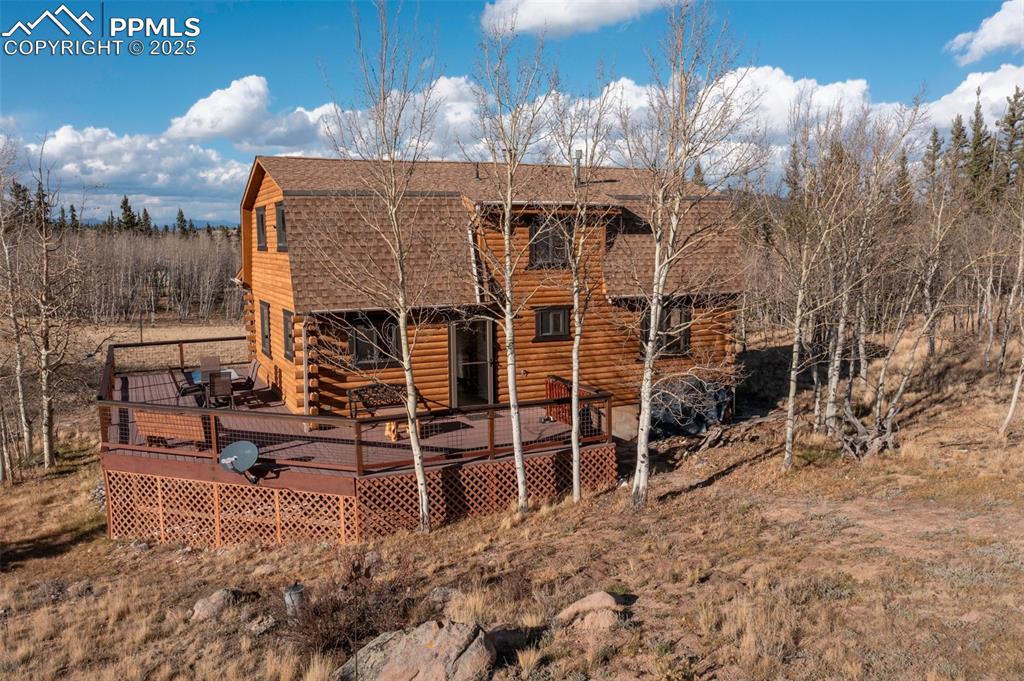 Image 2 of 50: Side of Structure