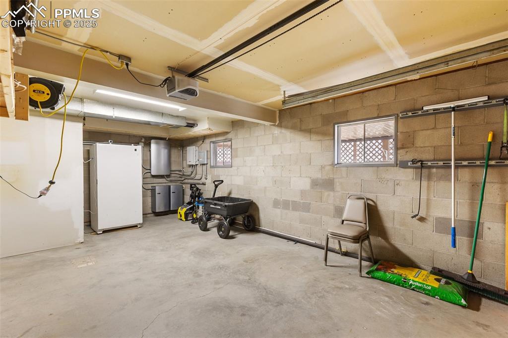 Image 28 of 50: Basement